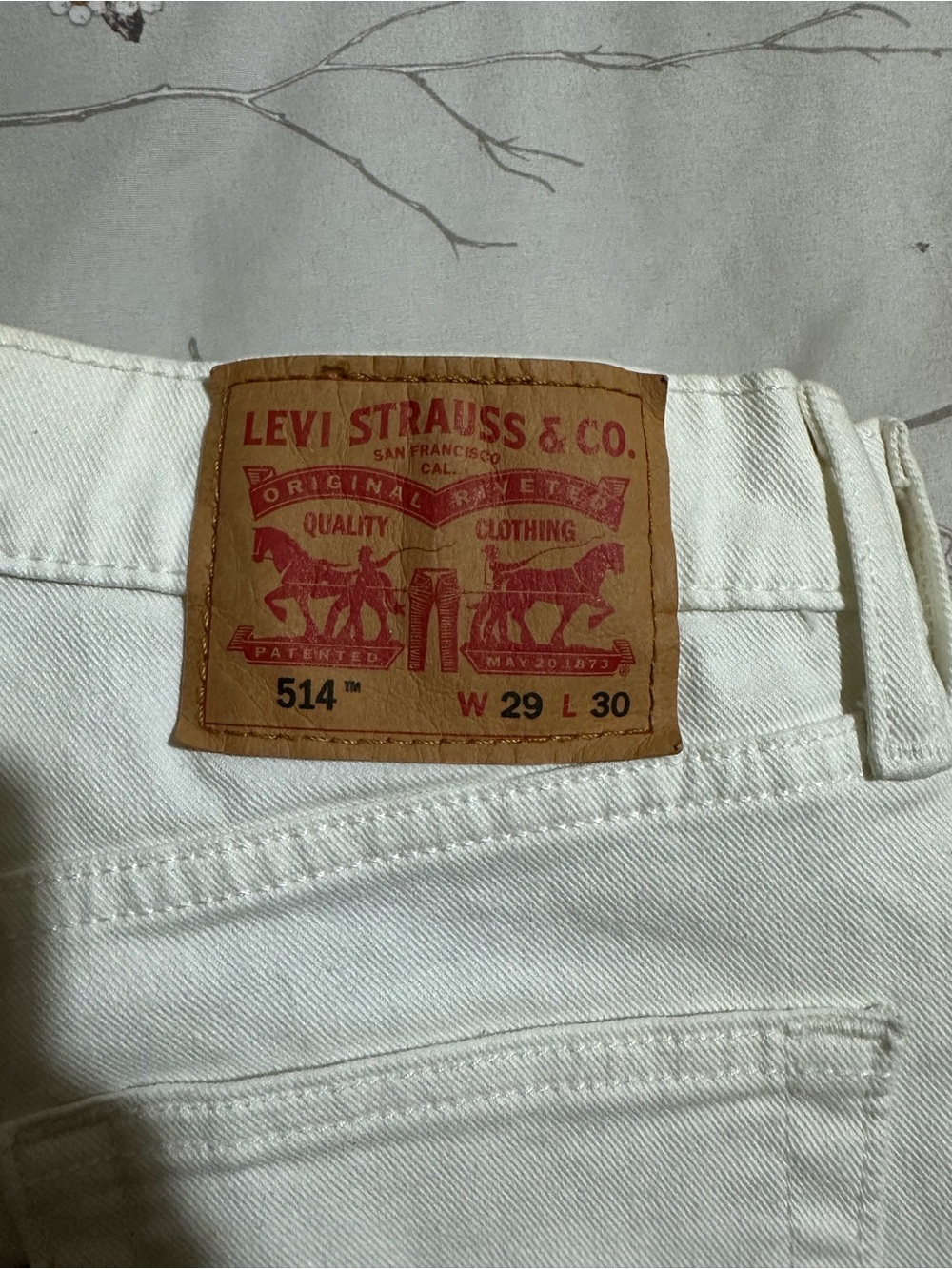 Levi's White 514 Slim Straight Jeans - Picture 2 of 4